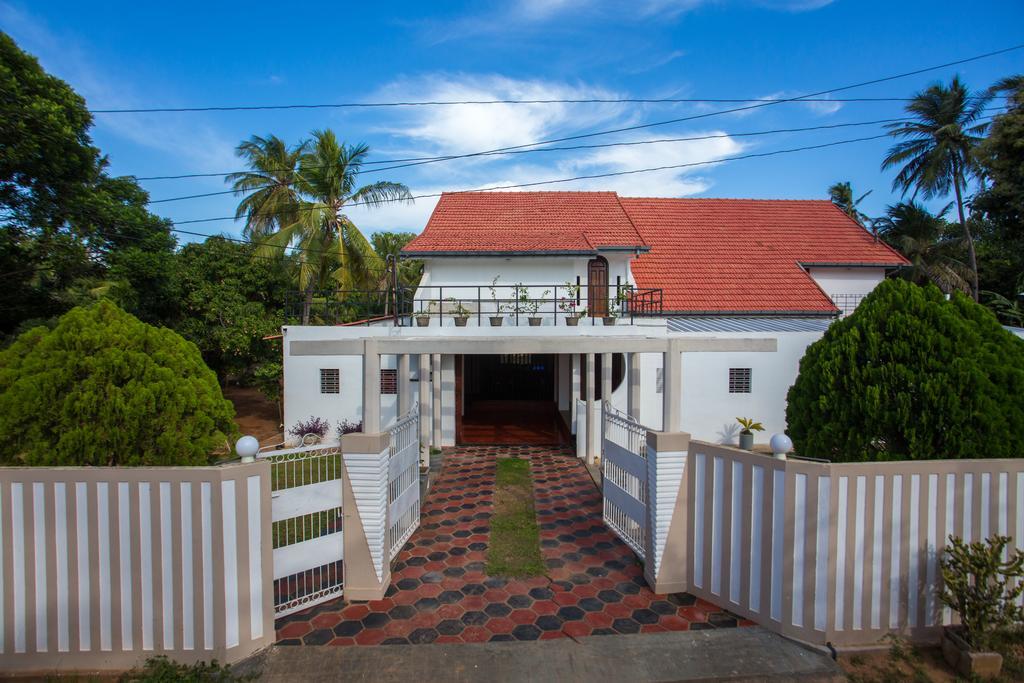 Dayanithi Guest House 자프나 외부 사진