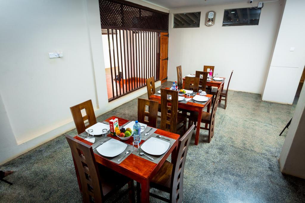 Dayanithi Guest House 자프나 외부 사진